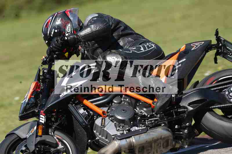 /43 08.08.2025 Discover the Bike ADR/Race 3 rot/72